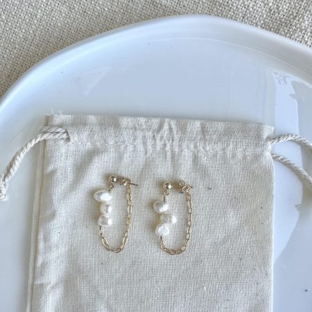 Lauren Pearl Earrings